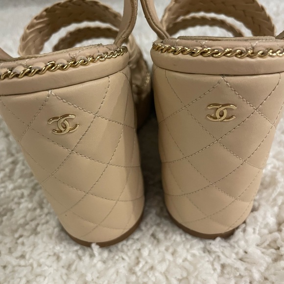 CHANEL WEDGES SIZE 39 NIB - Picture 4 of 12